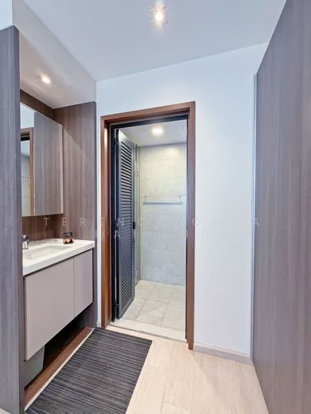 The Visionaire, 196 Canberra Drive, 3 Bedrooms, 872 sqft, Executive Condominium For Sale, by Terence Chua Kai Lun, 500197235 - Bathroom - PropertyGuru.com.sg