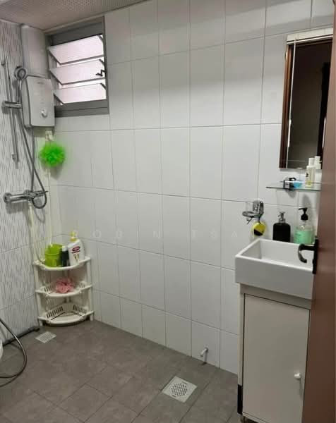 693A Woodlands Avenue 6, 693A Woodlands Avenue 6, Room Rental, 150 sqft, HDB Flat For Rent, by Robin Tsai, 500197237 - Bathroom - PropertyGuru.com.sg