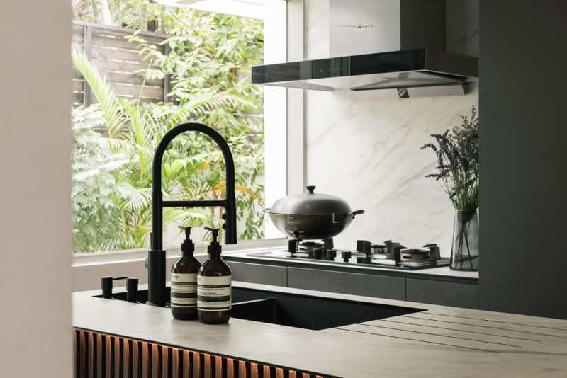 Sommerville Regency, 22 Lorong Selangat, 4 Bedrooms, 2,530 sqft, Terraced House For Sale, by Elaine Lin, 500197249 - Kitchen - PropertyGuru.com.sg