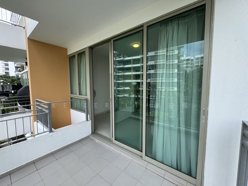 Casa Merah, 52 Tanah Merah Kechil Avenue, Room Rental, 80 sqft, Condominium For Rent, by Keizer Li 李选儒, 500197250 - Balcony - PropertyGuru.com.sg