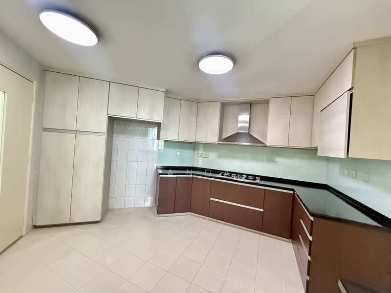 The Waterside, 1 Tanjong Rhu Road, 3 Bedrooms, 2,142 sqft, Condominium For Rent, by Vandana Malik (Vanda), 500197255 - Kitchen - PropertyGuru.com.sg