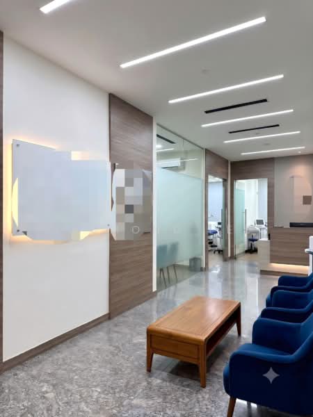PREMIUM D11 ADJACENT MEDICAL SUITES FOR SALE – RARE NOVENA MEDICAL CENTER GEM, , 1,450 sqft, Medical For Sale, by Jesmond Lee, 500197256 - Lobby - CommercialGuru.com.sg