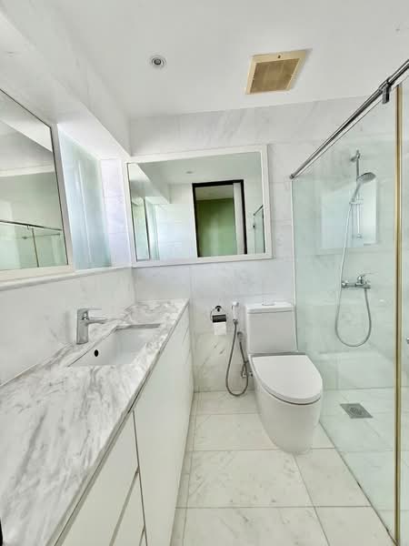 Wing on Life Garden, 335 Bukit Timah Road, 5 Bedrooms, 3,240 sqft, Apartment For Rent, by Fidelia Yeo, 500197289 - Bathroom - PropertyGuru.com.sg
