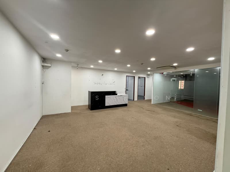 Fitness Gym | Wellness | School @ Bugis, 114 middle road (Lee Kai House), 3,681 sqft, Shop / Shophouse For Rent, by Lewes Leeson, 500197290 - Interior - CommercialGuru.com.sg