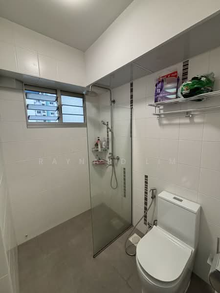 633B Senja Green, 633B Senja Road, 3 Bedrooms, 1,001 sqft, HDB Flat For Sale, by Raynard Lim, 500197312 - Bathroom - PropertyGuru.com.sg
