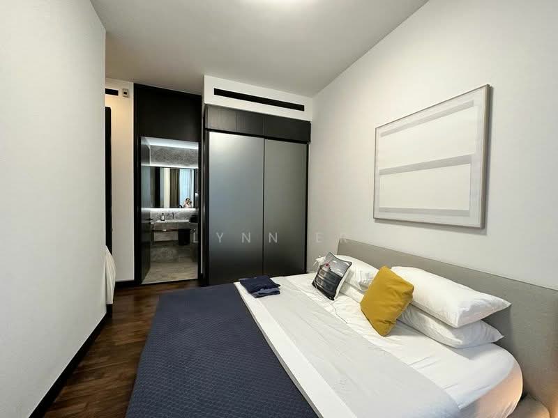 Martin Modern, 10 Martin Place, 3 Bedrooms, 1,399 sqft, Apartment For Rent, by Lynn Er, 500197321 - Bedroom - PropertyGuru.com.sg
