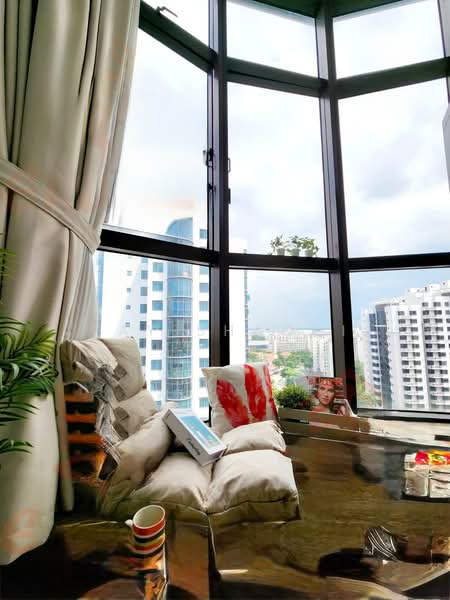 Parc Oasis, 35 Jurong East Avenue 1, 5 Bedrooms, 1,069 sqft, Condominium For Rent, by Tay Shaoqi, 500197324 - Living Room - PropertyGuru.com.sg