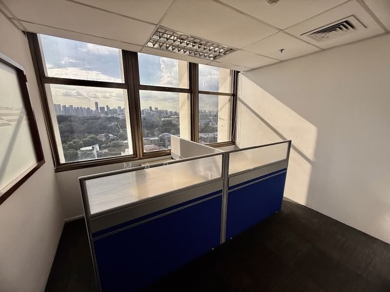 Peninsula Plaza, 111 North Bridge Road, 1,486 sqft, Office For Rent, by Mary Lau, 500197339 - View - CommercialGuru.com.sg