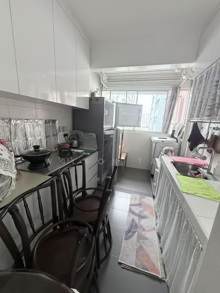 210B Punggol Place, 210B Punggol Place, 2 Bedrooms, 700 sqft, HDB Flat For Rent, by Wilson Tay, 500197348 - Kitchen - PropertyGuru.com.sg