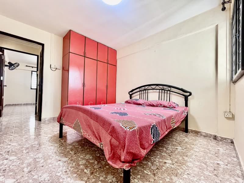 474 Ang Mo Kio Avenue 10, 474 Ang Mo Kio Avenue 10, 2 Bedrooms, 721 sqft, HDB Flat For Sale, by Serence Playford, 500197362 - Master Bedroom Ensuite - PropertyGuru.com.sg