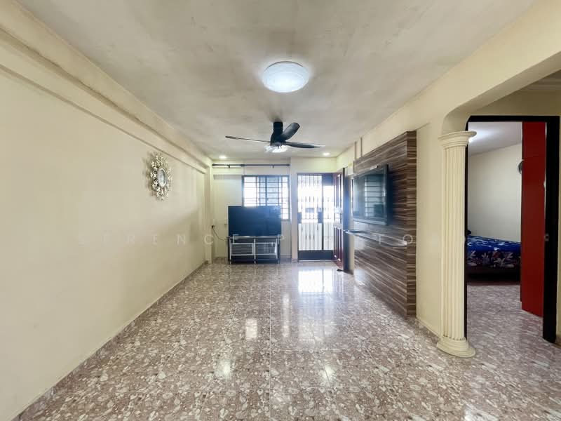 474 Ang Mo Kio Avenue 10, 474 Ang Mo Kio Avenue 10, 2 Bedrooms, 721 sqft, HDB Flat For Sale, by Serence Playford, 500197362 - Living Room - PropertyGuru.com.sg