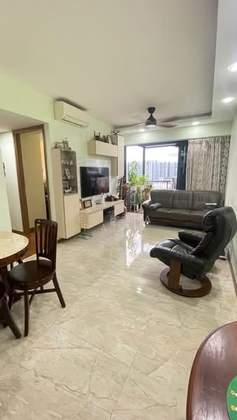 Kingsford Waterbay, 74 Upper Serangoon View, Hougang / Punggol / Sengkang, 3 Bedrooms, 893 sqft, Condominium For Sale, by Elena Pang, 500197366 - Living Room - PropertyGuru.com.sg