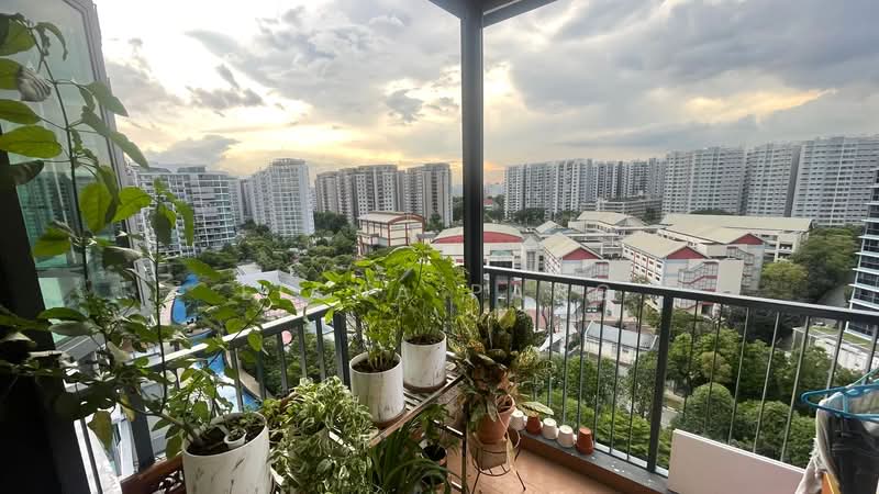 Kingsford Waterbay, 74 Upper Serangoon View, Hougang / Punggol / Sengkang, 3 Bedrooms, 893 sqft, Condominium For Sale, by Elena Pang, 500197366 - Balcony - PropertyGuru.com.sg