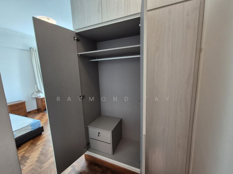 Unit near NUS and Haw Par Villa, , 3 Bedrooms, 1,238 sqft, Apartment For Rent, by Raymond Tay, 500197367 - Bedroom - PropertyGuru.com.sg