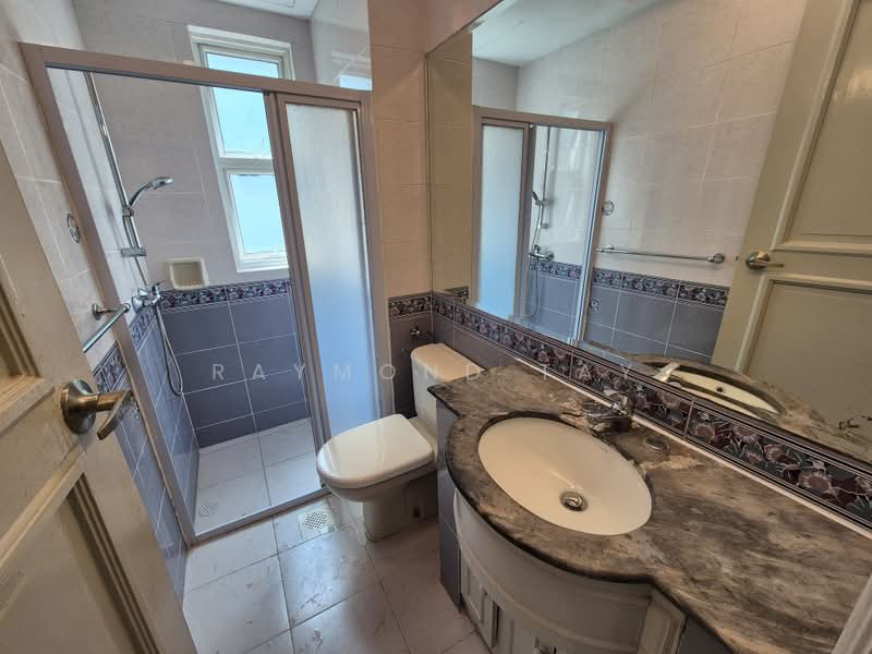 Unit near NUS and Haw Par Villa, , 3 Bedrooms, 1,238 sqft, Apartment For Rent, by Raymond Tay, 500197367 - Bathroom - PropertyGuru.com.sg