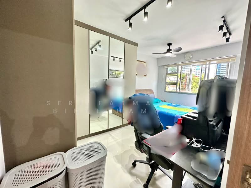 430A Bedok North Road, 430A Bedok North Road, 3 Bedrooms, 1,011 sqft, HDB Flat For Sale, by Seri Fatmawati Binte Hambali, 500197377 - Bedroom - PropertyGuru.com.sg