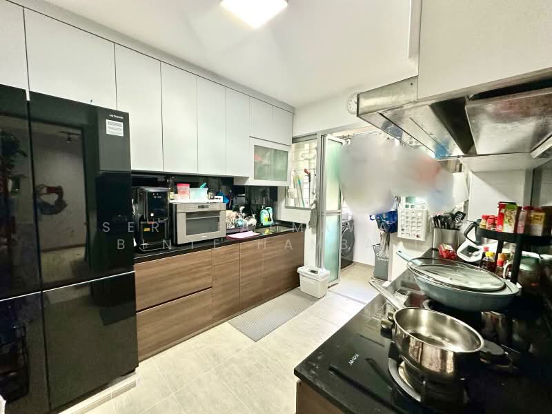 430A Bedok North Road, 430A Bedok North Road, 3 Bedrooms, 1,011 sqft, HDB Flat For Sale, by Seri Fatmawati Binte Hambali, 500197377 - Kitchen - PropertyGuru.com.sg