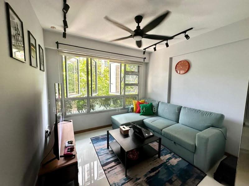 430A Bedok North Road, 430A Bedok North Road, Bedok / Upper East Coast, 3 Bedrooms, 1,011 sqft, HDB Flat For Sale, by Seri Fatmawati Binte Hambali, 500197377 - Living Room - PropertyGuru.com.sg