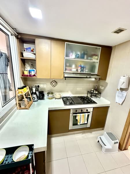 Savannah Condopark, 41 Simei Rise, 3 Bedrooms, 1,227 sqft, Condominium For Sale, by Desiree Ang, 500197380 - Kitchen - PropertyGuru.com.sg