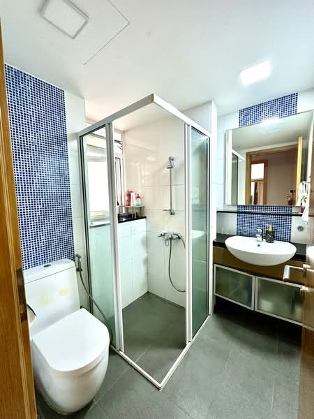 Savannah Condopark, 41 Simei Rise, 3 Bedrooms, 1,227 sqft, Condominium For Sale, by Desiree Ang, 500197380 - Bathroom - PropertyGuru.com.sg