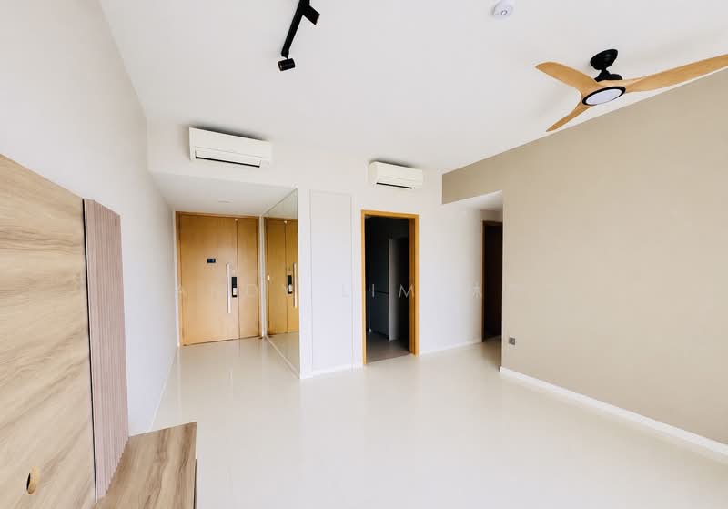 The Jovell, 19 Flora Drive, 3 Bedrooms, 904 sqft, Condominium For Sale, by Sandy Lim 林莎莎, 500197382 - Living/Dining Area - PropertyGuru.com.sg