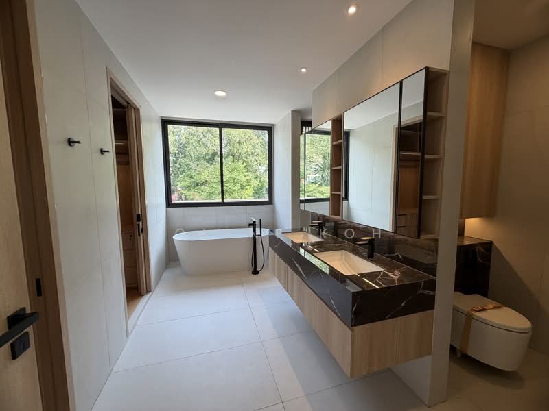 Kheam Hock Road, , 6 Bedrooms, 8,562 sqft, Semi-Detached House For Sale, by Jolene Koh, 500197390 - Bathroom - PropertyGuru.com.sg