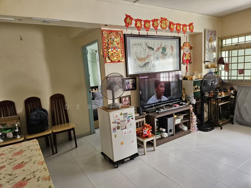 723 Pasir Ris Street 72, 723 Pasir Ris Street 72, Room Rental, 100 sqft, HDB Flat For Rent, by Derrick Lim, 500197391 - Living Room - PropertyGuru.com.sg