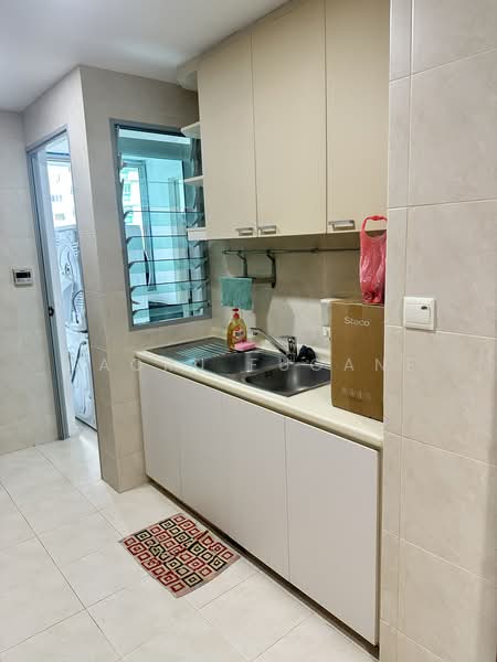 Whitewater, 33 Pasir Ris Street 72, Room Rental, 140 sqft, Executive Condominium For Rent, by Kaoru Fugane, 500197397 - Kitchen - PropertyGuru.com.sg