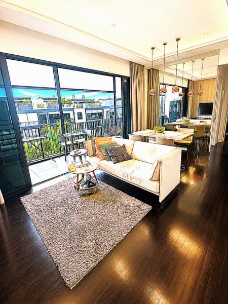 Village @ Pasir Panjang, 463 Pasir Panjang Road, 4 Bedrooms, 2,024 sqft, Condominium For Sale, by Chloe Chang, 500197409 - Living Room - PropertyGuru.com.sg