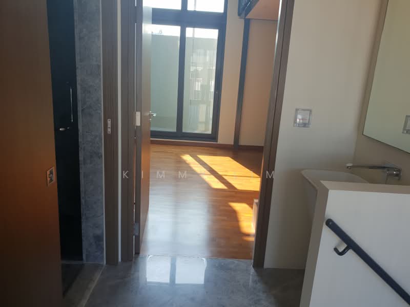Bijou, 2 Jalan Mat Jambol, 2 Bedrooms, 807 sqft, Condominium For Sale, by Kimmy Lim, 500197430 - Master Bedroom - PropertyGuru.com.sg