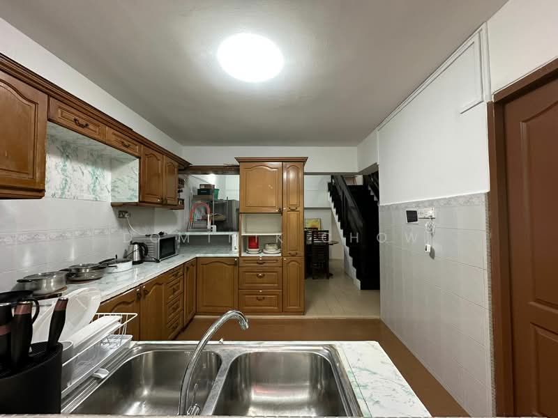 Ivory Heights, Jurong East Street 13, Room Rental, 200 sqft, Condominium For Rent, by Dominik Chow, 500197433 - Kitchen - PropertyGuru.com.sg