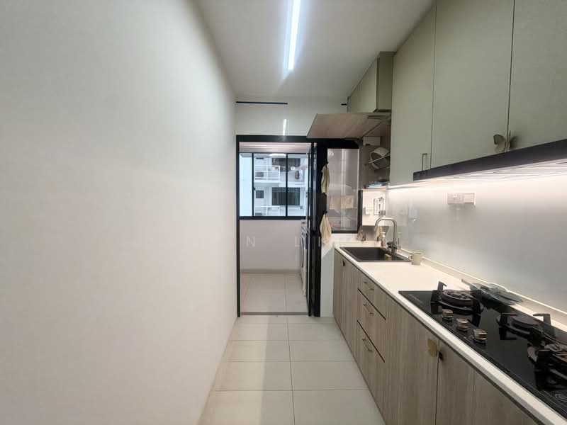 415C Northshore Drive, 415C Northshore Drive, 3 Bedrooms, 1,011 sqft, HDB Flat For Sale, by Ian Lim, 500197436 - Kitchen - PropertyGuru.com.sg