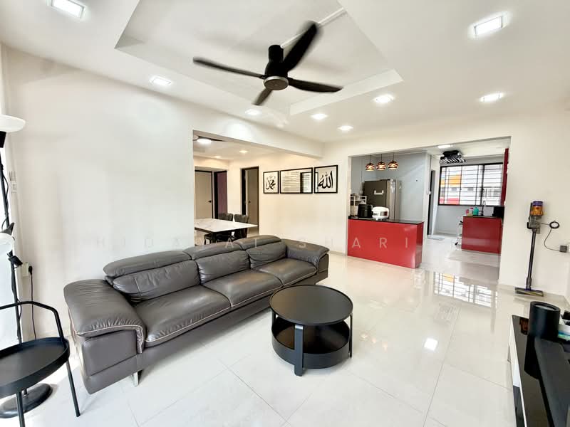 228 Choa Chu Kang Central, 228 Choa Chu Kang Central, 4 Bedrooms, 1,313 sqft, HDB Flat For Sale, by Hidayat Shariff, 500197438 - Living Room - PropertyGuru.com.sg