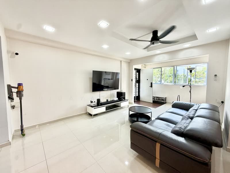 228 Choa Chu Kang Central, 228 Choa Chu Kang Central, 4 Bedrooms, 1,313 sqft, HDB Flat For Sale, by Hidayat Shariff, 500197438 - Living Room - PropertyGuru.com.sg