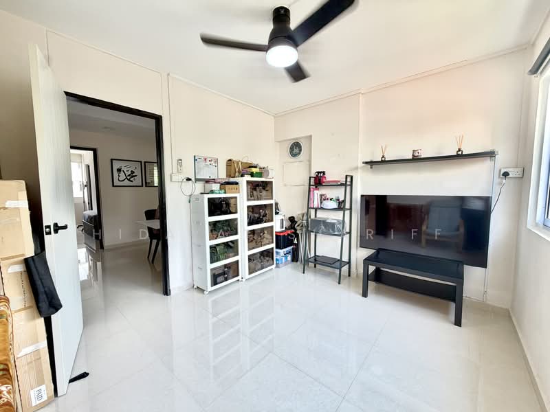 228 Choa Chu Kang Central, 228 Choa Chu Kang Central, 4 Bedrooms, 1,313 sqft, HDB Flat For Sale, by Hidayat Shariff, 500197438 - Living Room - PropertyGuru.com.sg
