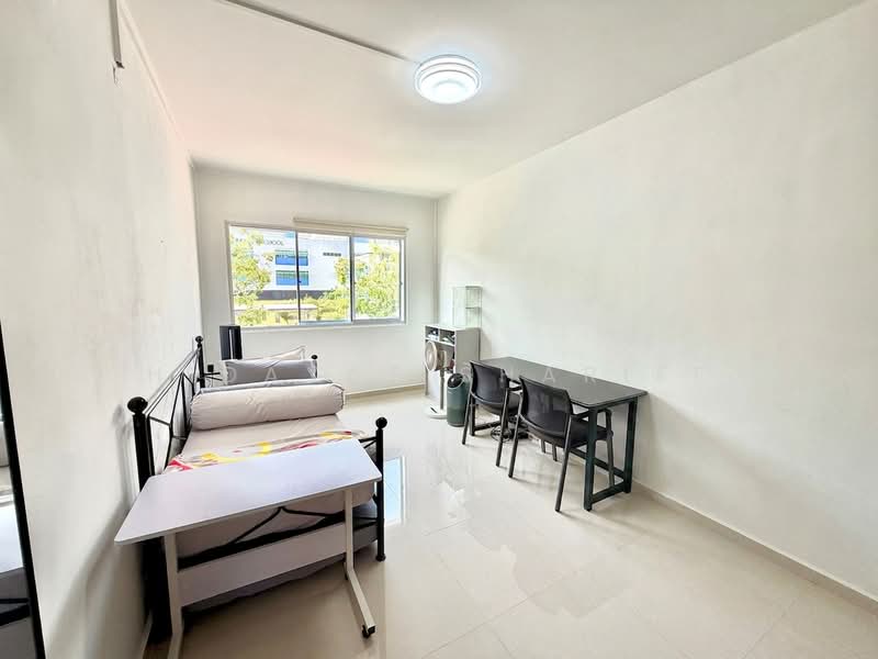228 Choa Chu Kang Central, 228 Choa Chu Kang Central, 4 Bedrooms, 1,313 sqft, HDB Flat For Sale, by Hidayat Shariff, 500197438 - Bedroom - PropertyGuru.com.sg