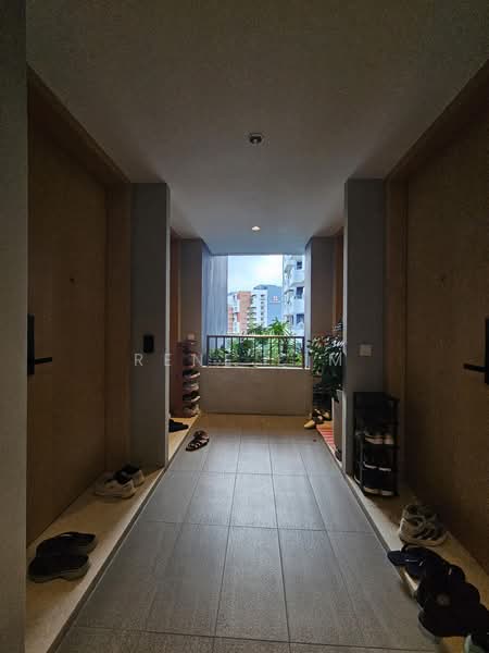 The Tre Ver, 60 Potong Pasir Avenue 1, 1 Bedroom, 506 sqft, Condominium For Sale, by RENE LIM, 500197439 - Corridor - PropertyGuru.com.sg