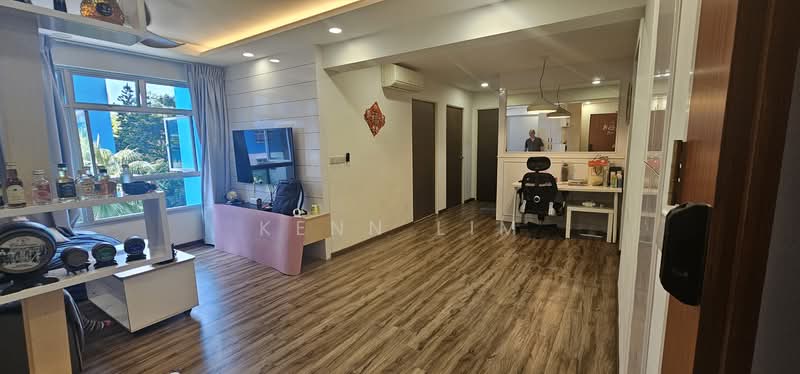 502B Yishun Street 51, 502B Yishun Street 51, 3 Bedrooms, 990 sqft, HDB Flat For Sale, by Kenn Lim, 500197441 - Living Room - PropertyGuru.com.sg