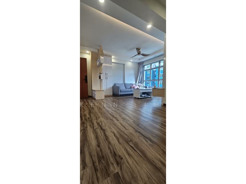 502B Yishun Street 51, 502B Yishun Street 51, 3 Bedrooms, 990 sqft, HDB Flat For Sale, by Kenn Lim, 500197441 - Living Room - PropertyGuru.com.sg