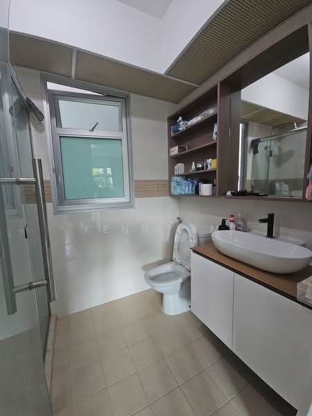 502B Yishun Street 51, 502B Yishun Street 51, 3 Bedrooms, 990 sqft, HDB Flat For Sale, by Kenn Lim, 500197441 - Master Bathroom - PropertyGuru.com.sg