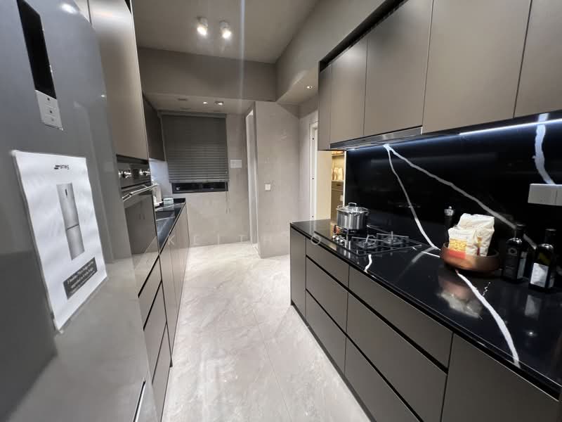 One Marina Gardens, 3 Marina Gardens Lane, 3 Bedrooms, 1,238 sqft, Apartment For Sale, by Keith Ong, 500197447 - Kitchen - PropertyGuru.com.sg