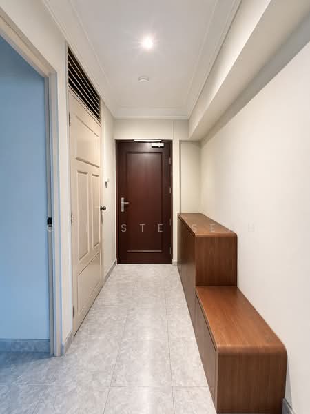 126 Pasir Ris Street 11, 126 Pasir Ris Street 11, 3 Bedrooms, 1,130 sqft, HDB Flat For Sale, by Celeste Seah, 500197453 - Entrance - PropertyGuru.com.sg