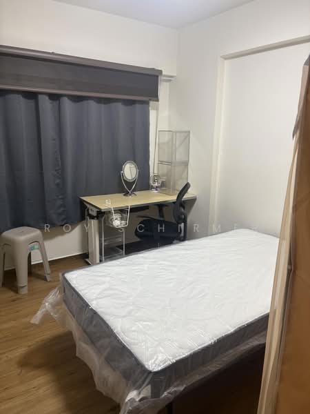 371 Tampines Street 34, 371 Tampines Street 34, Room Rental, 150 sqft, HDB Flat For Rent, by Roy Schirmer, 500197462 - Bedroom - PropertyGuru.com.sg