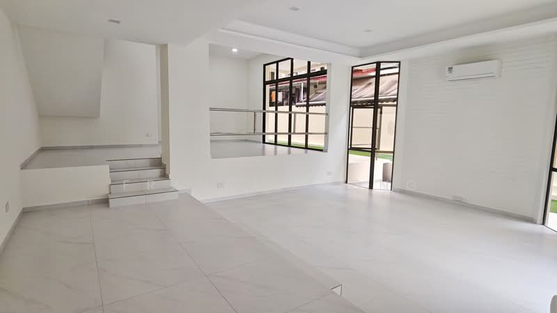 Sommerville Road, sommerville road, 7 Bedrooms, 2,500 sqft, Semi-Detached House For Rent, by Francis Wong, 500197464 - Interior - PropertyGuru.com.sg