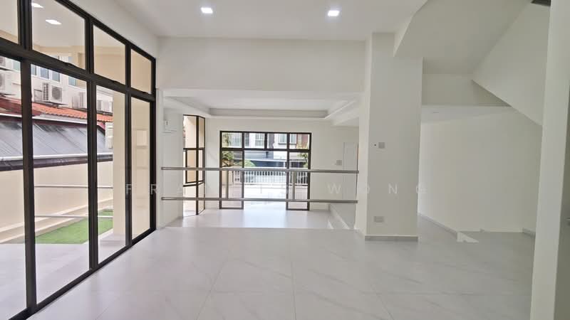 Sommerville Road, sommerville road, 7 Bedrooms, 2,500 sqft, Semi-Detached House For Rent, by Francis Wong, 500197464 - Interior - PropertyGuru.com.sg