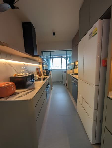 270A Toa Payoh East, 270A Toa Payoh East, 3 Bedrooms, 990 sqft, HDB Flat For Rent, by Ian Lim, 500197467 - Kitchen - PropertyGuru.com.sg