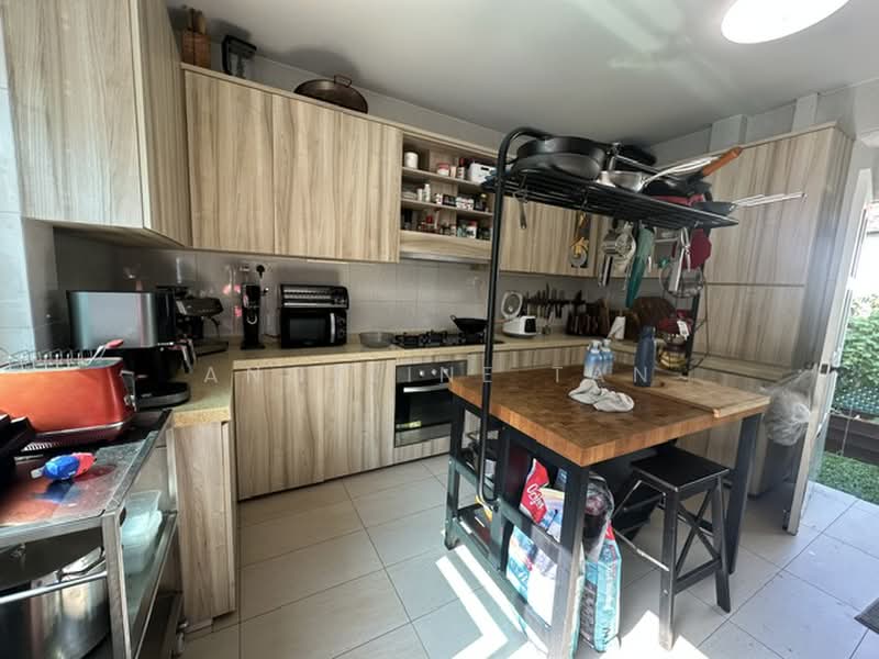 98 Lorong M Telok Kurau, , 4 Bedrooms, 3,500 sqft, Detached House For Rent, by Angeline Tan, 500197475 - Kitchen - PropertyGuru.com.sg