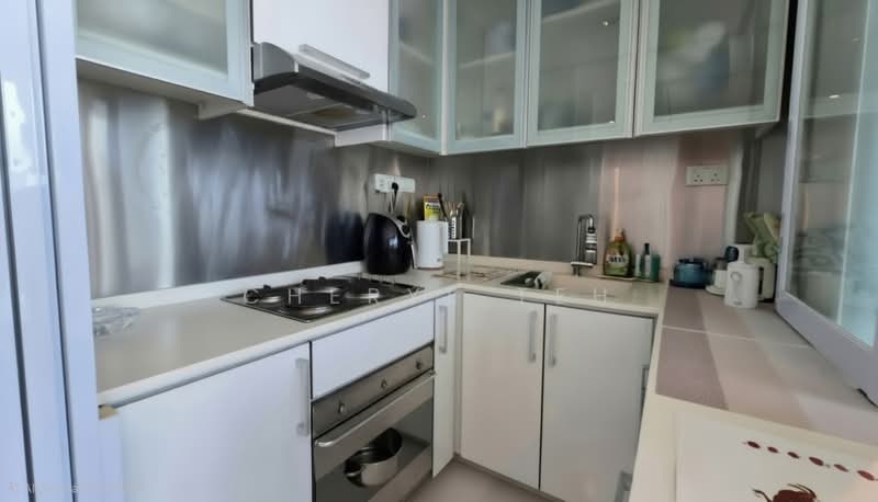 High Street Centre, 1 North Bridge Road, Room Rental, 300 sqft, Apartment For Rent, by Cheryl Teh, 500197480 - Kitchen - PropertyGuru.com.sg