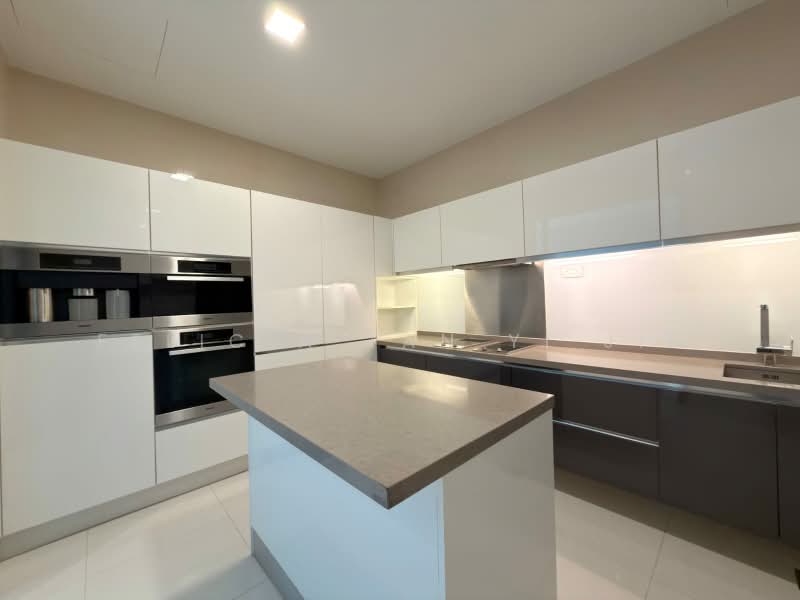 Residences @ Emerald Hill, 119 Emerald Hill Road, 6 Bedrooms, 5,791 sqft, Town House For Sale, by Felicia Tan Yi Jie, 500197484 - Kitchen - PropertyGuru.com.sg