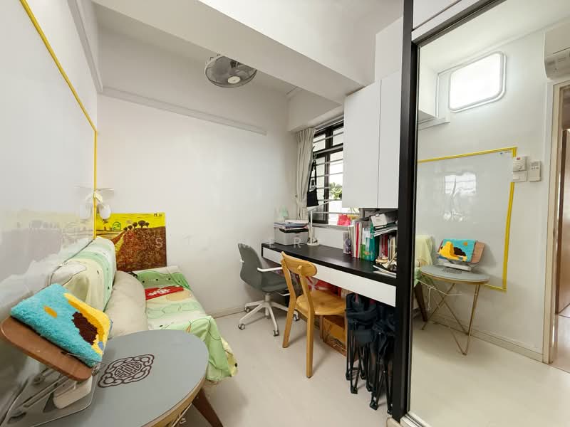 691 Jurong West Central 1, 691 Jurong West Central 1, 4 Bedrooms, 1,065 sqft, HDB Flat For Sale, by Summer Xia, 500197489 - Study - PropertyGuru.com.sg